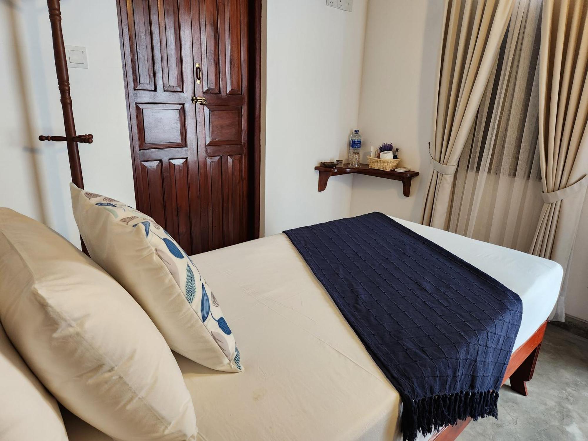 Zee Golf Affordable Luxury Hotel Galle Bagian luar foto