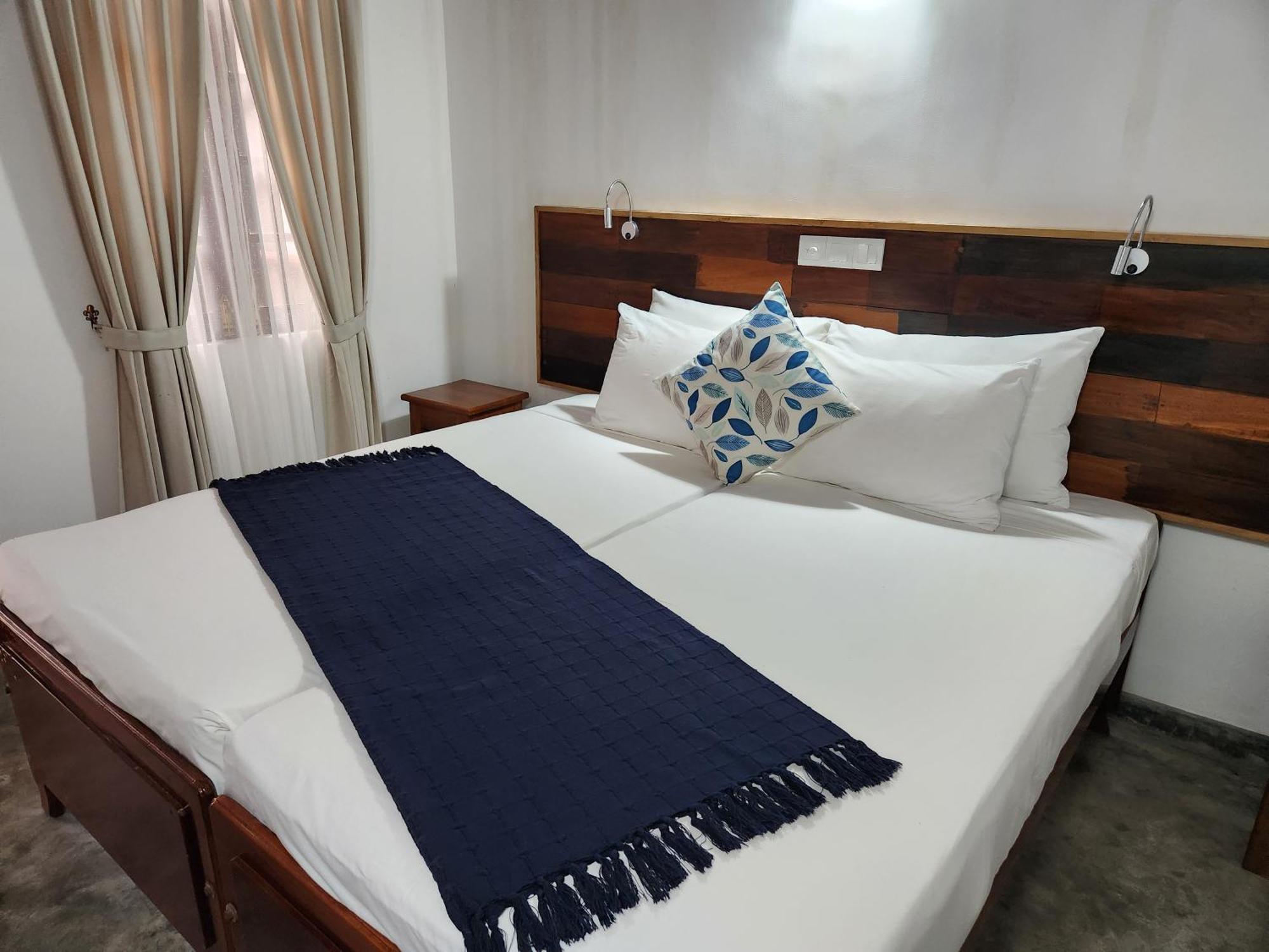 Zee Golf Affordable Luxury Hotel Galle Bagian luar foto